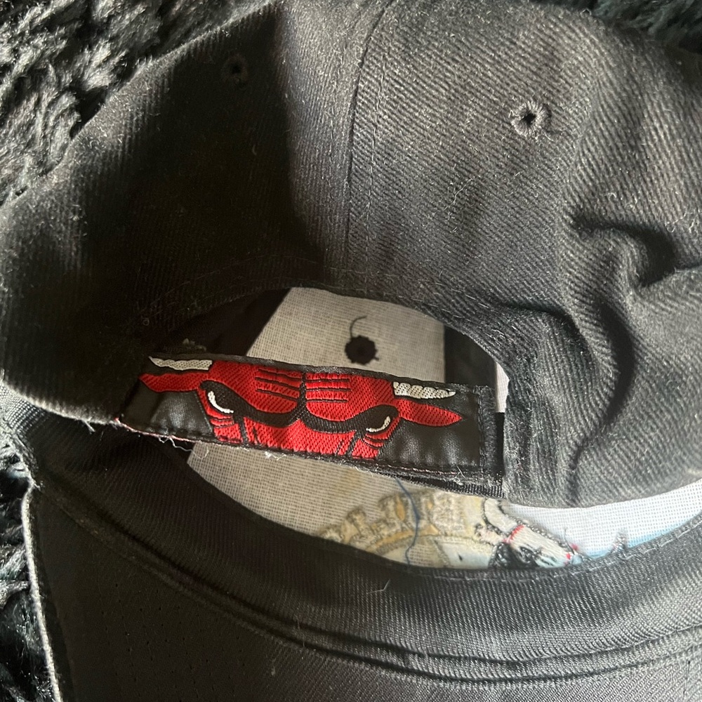 Hat - Picture 4 of 5